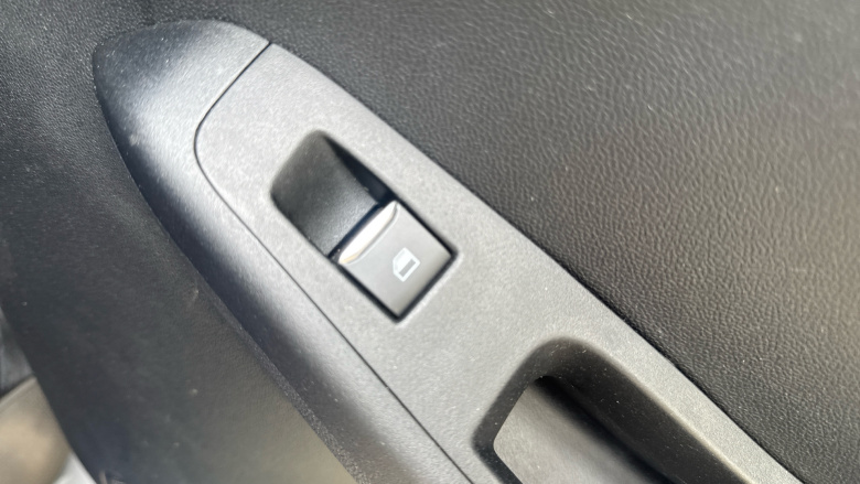 Ford Puma 1.0 EcoBoost Hybrid mHEV ST-Line X 5dr Petrol Hatchback